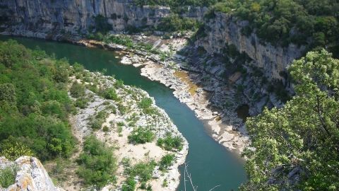 Gite de groupe pour 16 personnes en sud Ardeche