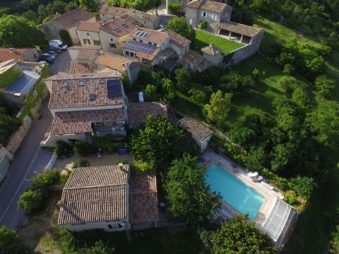 Gite de groupe pour 16 personnes en sud Ardeche