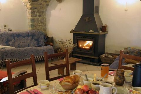 La pièce de vie du Méthéré, gite de groupe en Ardeche