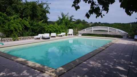 La piscine du Méthéré, gite de groupe en sud Ardeche