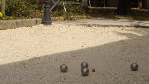 Le terrain de pétanque du Méthéré, gite de groupe Ardeche